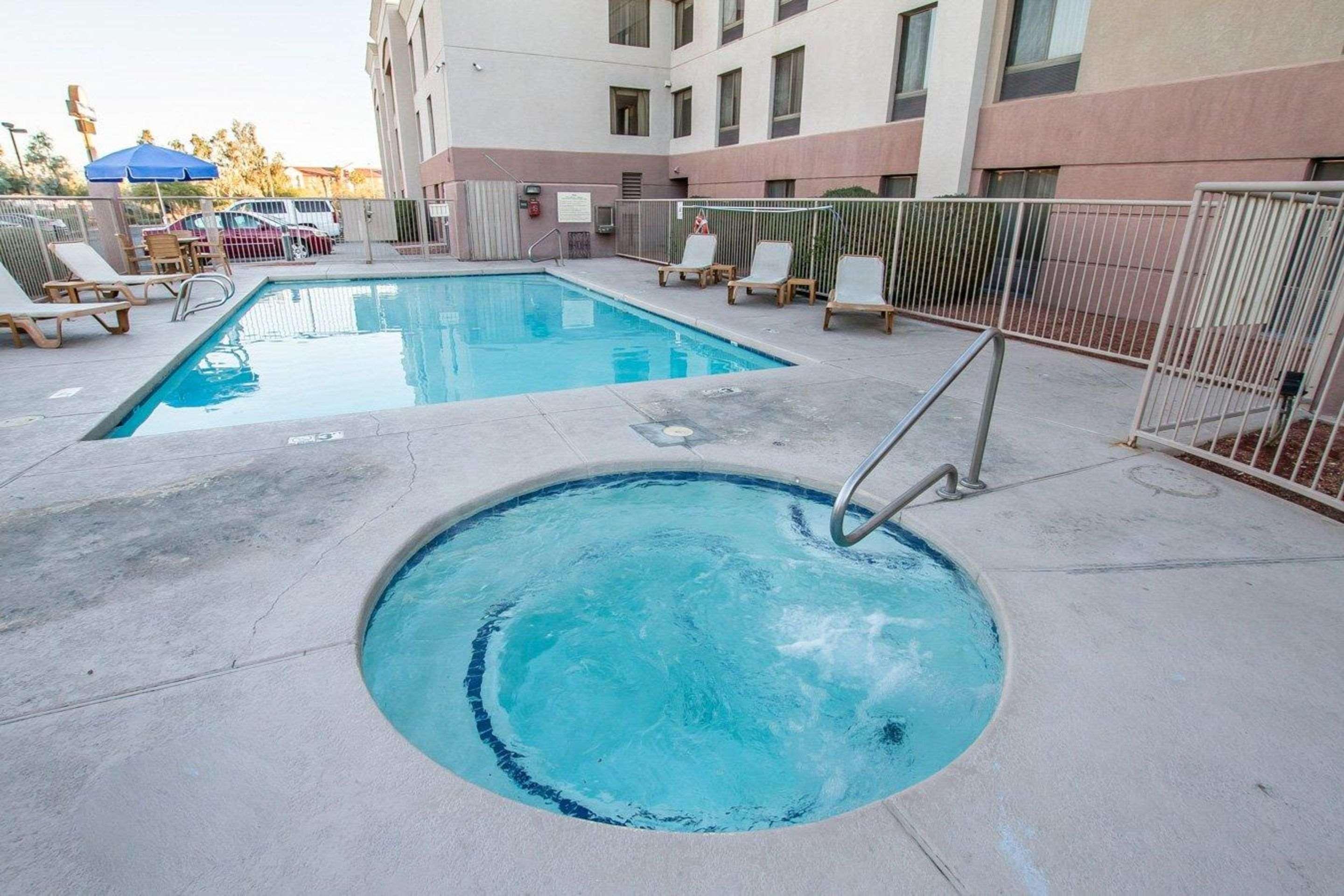 Comfort Inn I-10 West At 51St Ave Phoenix Bagian luar foto